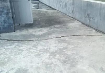 文成楼顶漏水维修公司分享下如何解决卫生间隐蔽部位漏水的问题?